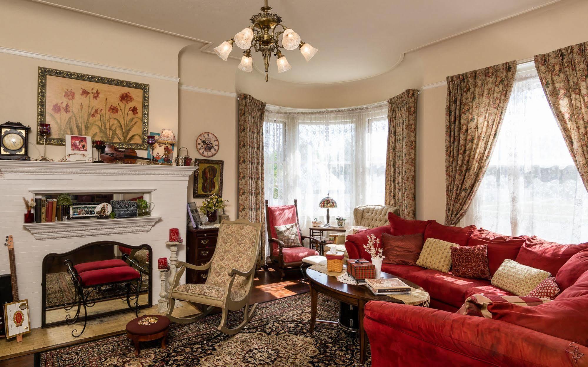 Joshua Inn Bed & Breakfast Холлистер Экстерьер фото